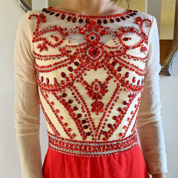 Chiffon Evening Party Gown - Picture 4 of 8